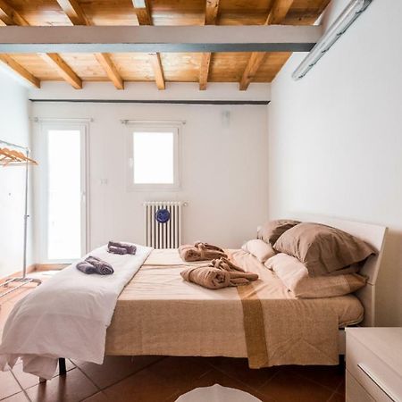 Whouse Suite Apartment Mirasole Болонья Екстер'єр фото