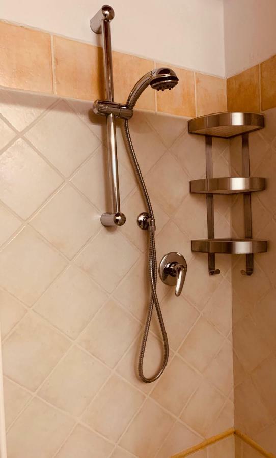 Whouse Suite Apartment Mirasole Болонья Екстер'єр фото